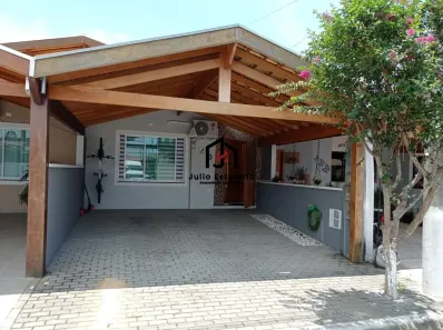 Casa de Condomínio com 3 Quartos à venda, 150m² no Vila dos Comerciários 2, Taubaté