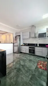 Sobrado com 4 Quartos à venda, 360m² no Residencial Canadá, Goiânia