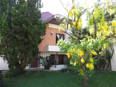 Casa com 4 Quartos à venda, 500m² no São Braz, Curitiba