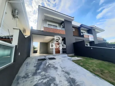 Casa com 3 Quartos à venda, 139m² no Campeche, Florianópolis
