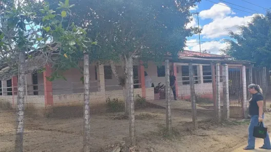 Fazenda/Sítio com 3 Quartos à venda, 180m² no Bela Vista, Campina Grande