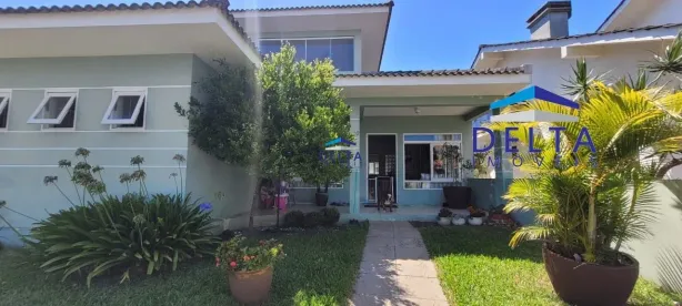 Casa com 5 Quartos à venda, 616m² no Torres, Torres