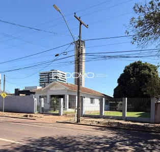 Lote/Terreno à venda, 840m² no Centro, Cascavel