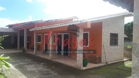 Casa com 4 Quartos à venda, 250m² no Pegorelli, Caraguatatuba