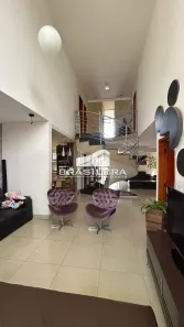 Casa com 3 Quartos à venda, 310m² no Jardins Madri, Goiânia