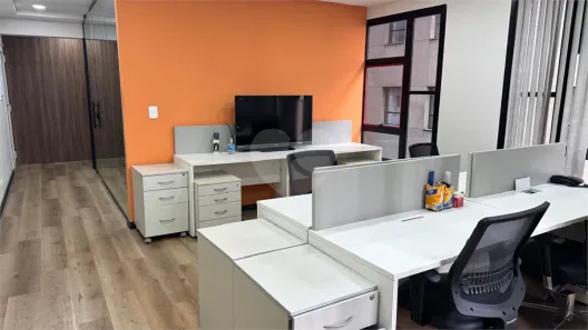 Sala Comercial à venda, 46m² no Vila Olímpia, São Paulo