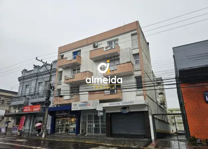 Apartamento com 3 Quartos para alugar, 105m² no Centro, Santa Maria