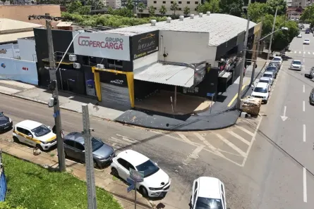 Imóvel Comercial à venda, 1370m² no Jardim Goiás, Goiânia
