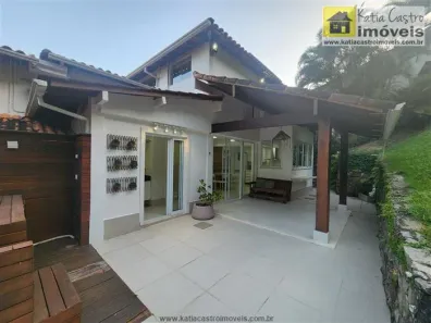 Casa de Condomínio com 4 Quartos à venda, 200m² no Itaipu, Niterói