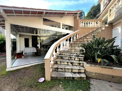 Casa com 4 Quartos à venda, 205m² no Ingá, Niterói