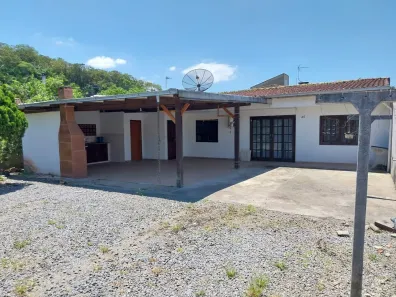 Casa com 2 Quartos à venda, 90m² no São Marcos, Joinville