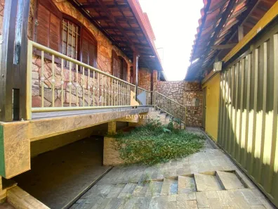 Casa com 7 Quartos à venda, 210m² no Piratininga (Venda Nova), Belo Horizonte