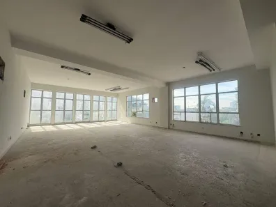 Ponto Comercial à venda, 600m² no Vila Mathias, Santos