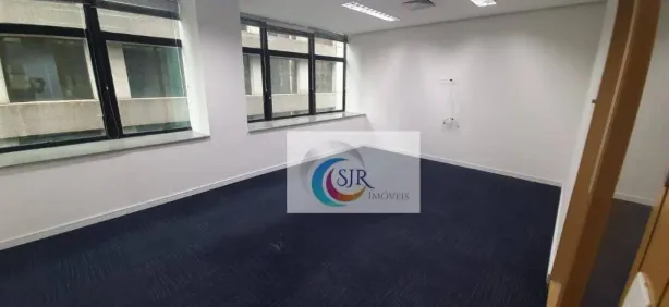 Sala Comercial para alugar, 120m² no Vila Olímpia, São Paulo