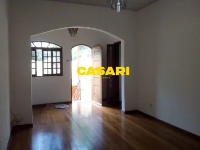 Sobrado com 4 Quartos à venda, 220m² no Baeta Neves, São Bernardo do Campo