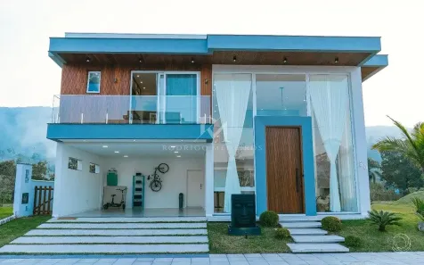 Casa com 5 Quartos à venda, 411m² no Ratones, Florianópolis