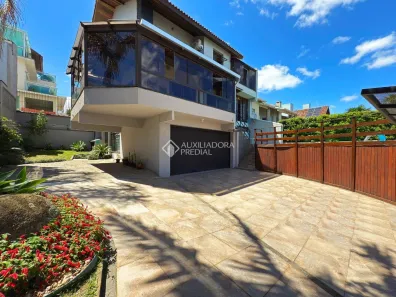 Casa de Condomínio com 3 Quartos à venda, 330m² no Nonoai, Porto Alegre