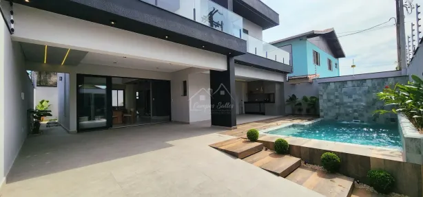 Sobrado com 4 Quartos à venda, 225m² no , Peruíbe