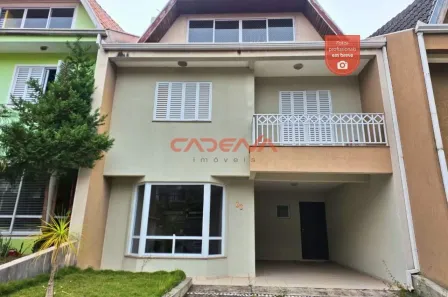 Sobrado com 3 Quartos para alugar, 240m² no Xaxim, Curitiba