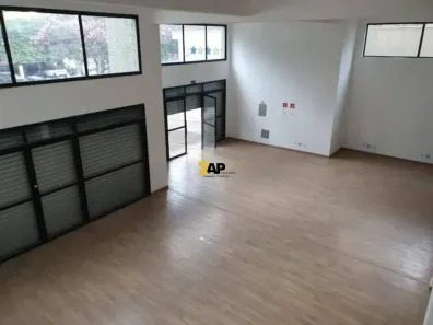 Ponto Comercial para alugar, 600m² no Vila Andrade, São Paulo