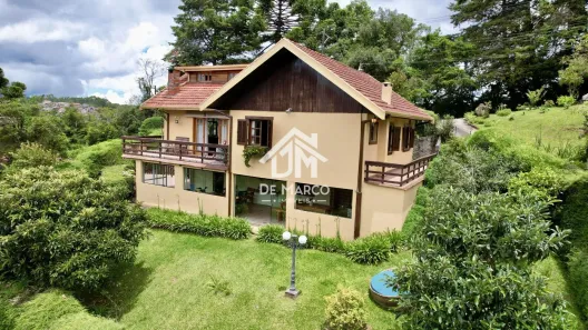 Casa de Condomínio com 5 Quartos à venda, 120m² no Vale Encantado, Campos do Jordão
