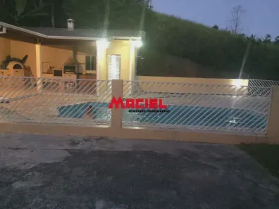 Fazenda/Sítio com 3 Quartos à venda, 6000m² no Centro, Paraibuna