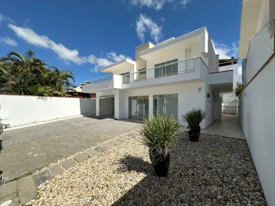 Casa com 3 Quartos à venda, 218m² no , Balneário Piçarras