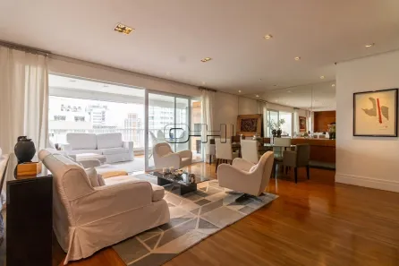 Apartamento com 3 Quartos para alugar, 181m² no Moema, São Paulo