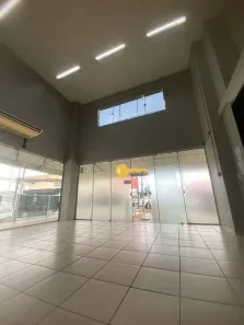 Sala Comercial para alugar, 142m² no São João, Itajaí