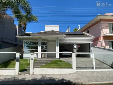 Casa com 3 Quartos à venda, 177m² no Pedra Branca, Palhoça