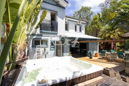 Casa de Condomínio com 4 Quartos à venda, 218m² no Vila Brandina, Campinas