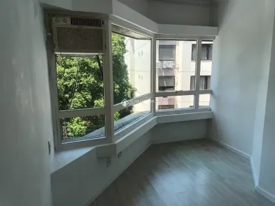 Sala Comercial à venda, 29m² no Petrópolis, Porto Alegre