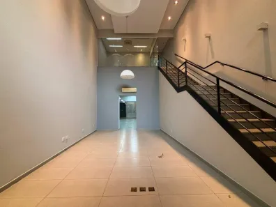 Ponto Comercial para alugar, 237m² no Vila Rezende, Piracicaba