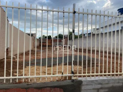 Lote/Terreno à venda, 400m² no Brasil, Uberlândia
