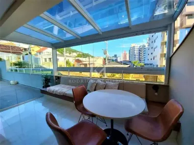 Apartamento com 3 Quartos à venda, 311m² no Agronômica, Florianópolis