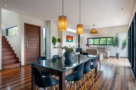 Casa com 3 Quartos à venda, 231m² no , 