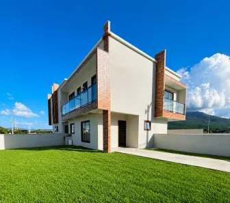Sobrado com 2 Quartos à venda, 90m² no Guarda do Cubatão, Palhoça