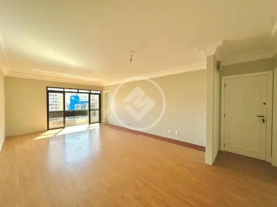Apartamento com 3 Quartos à venda, 132m² no Centro, Florianópolis