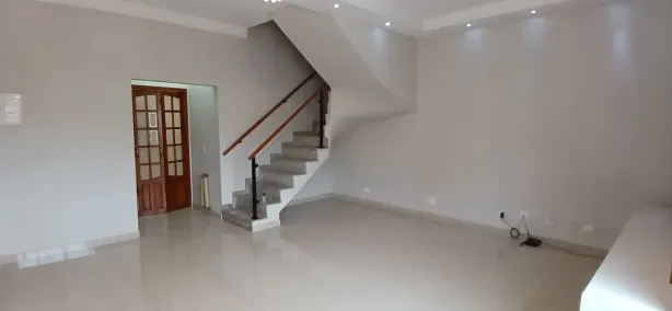 Casa de Condomínio com 3 Quartos à venda, 155m² no Chácara Pavoeiro, Cotia