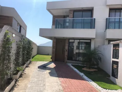 Casa de Condomínio com 3 Quartos para alugar, 90m² no Campo Grande, Rio de Janeiro