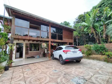 Casa com 3 Quartos para alugar, 200m² no Rondônia, Novo Hamburgo