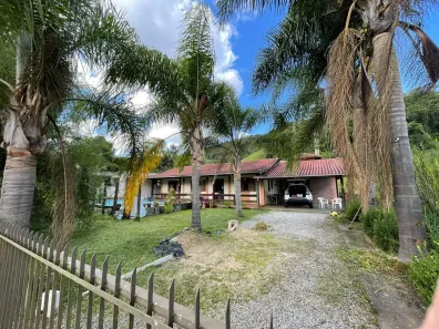 Fazenda/Sítio com 3 Quartos à venda, 152m² no , Águas Mornas