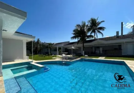 Casa com 7 Quartos à venda, 628m² no Jardim Acapulco, Guarujá