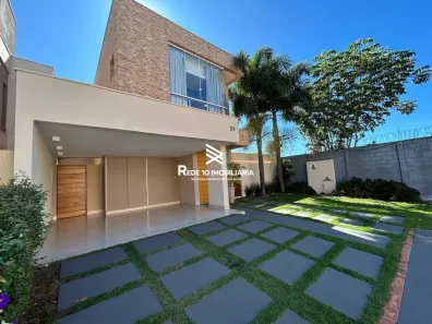 Casa de Condomínio com 3 Quartos à venda, 220m² no Granja Marileusa, Uberlândia
