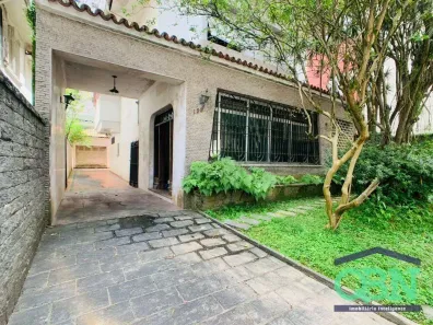 Imóvel Comercial com 3 Quartos para alugar, 336m² no Gonzaga, Santos