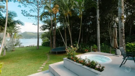 Casa de Condomínio com 4 Quartos à venda, 350m² no Barra da Lagoa, Florianópolis