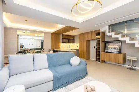 Casa de Condomínio com 3 Quartos para alugar, 172m² no Santa Felicidade, Curitiba