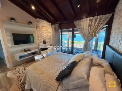 Casa com 4 Quartos à venda, 309m² no Sambaqui, Florianópolis