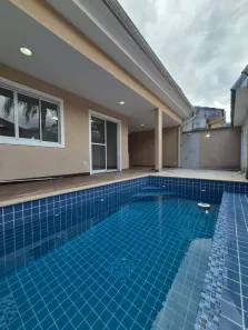 Casa de Condomínio com 4 Quartos para alugar, 240m² no Vargem Grande, Rio de Janeiro