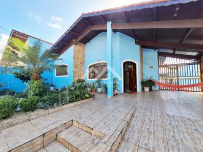 Casa com 3 Quartos à venda, 180m² no Balneário Stella Maris, Peruíbe